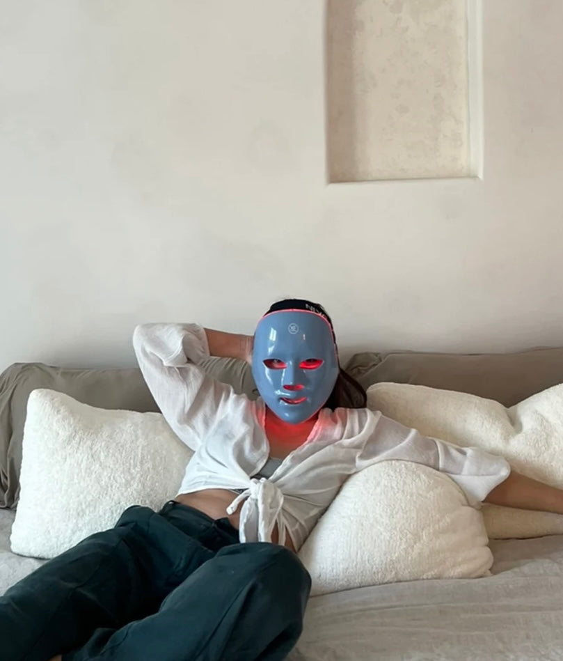 X F -LED AT HOME MASK